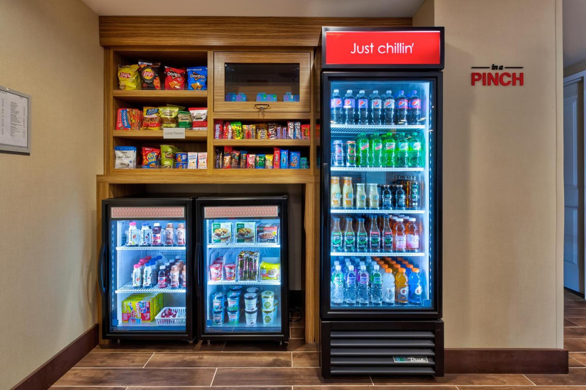 Towneplace Suites By Marriott Grand Rapids Airport Southeast المظهر الخارجي الصورة