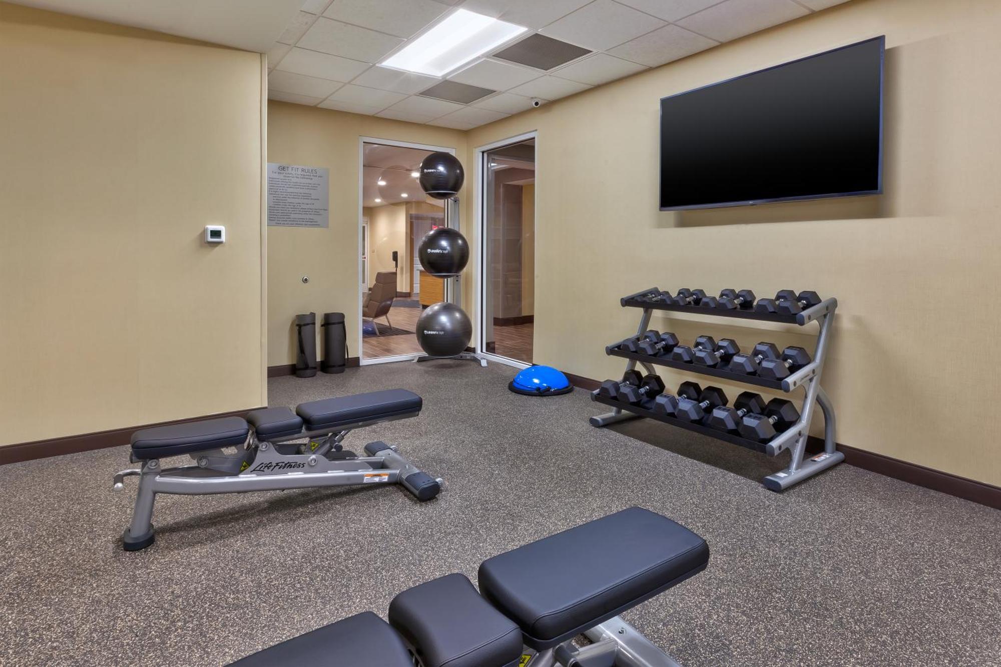 Towneplace Suites By Marriott Grand Rapids Airport Southeast المظهر الخارجي الصورة