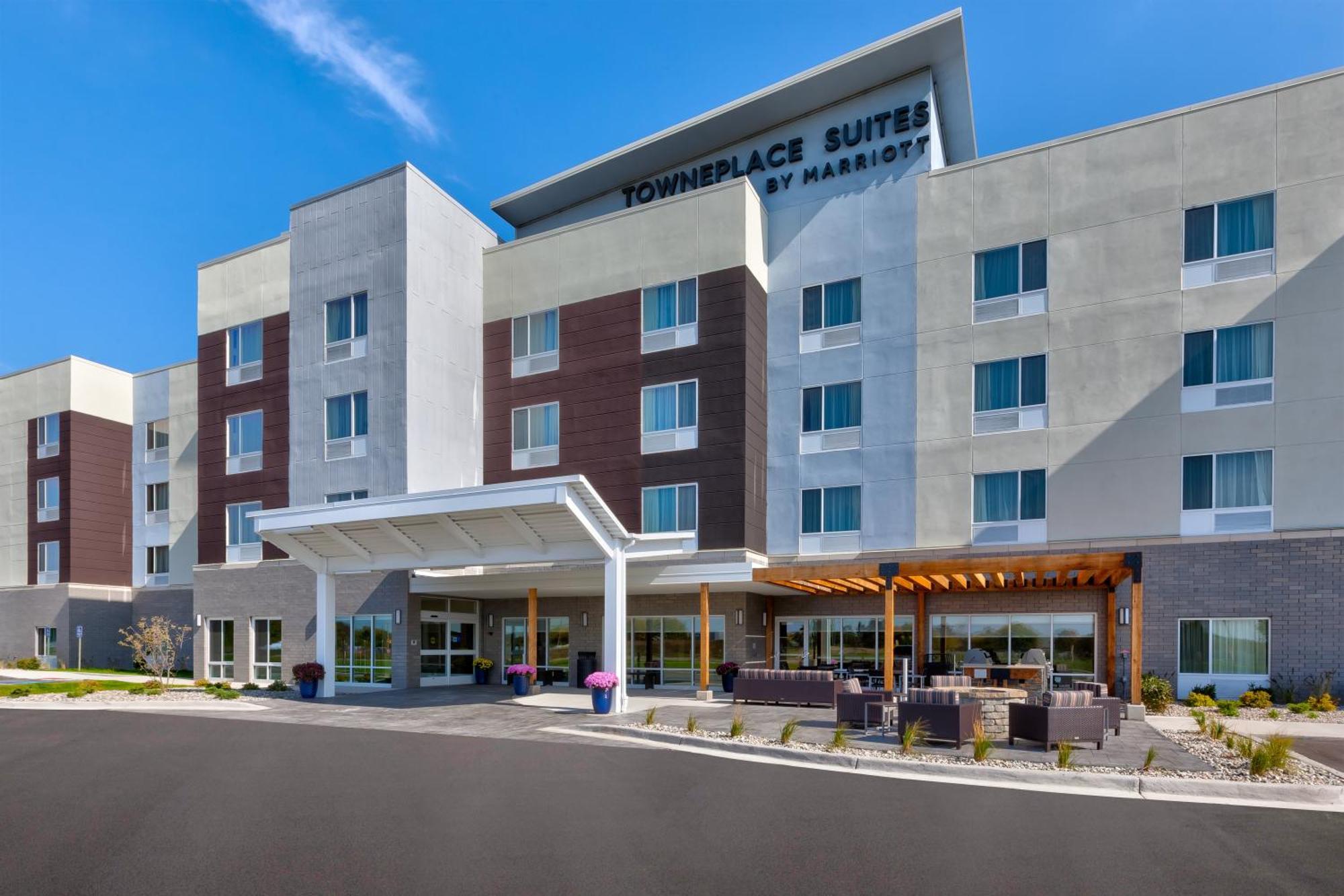 Towneplace Suites By Marriott Grand Rapids Airport Southeast المظهر الخارجي الصورة