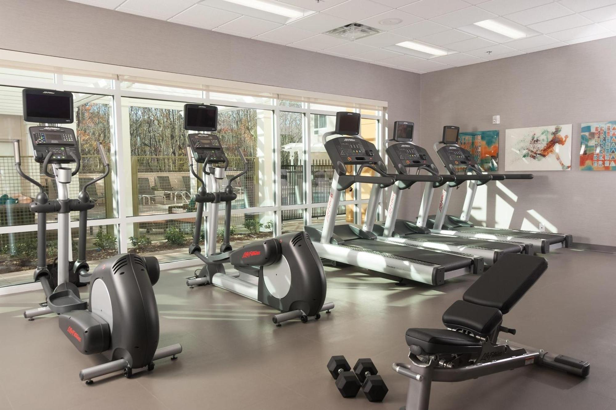 Towneplace Suites By Marriott Grand Rapids Airport Southeast المظهر الخارجي الصورة