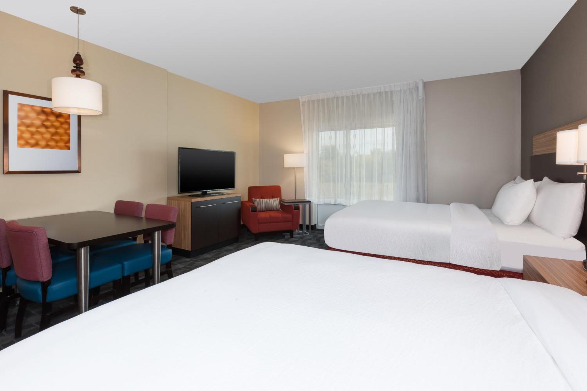 Towneplace Suites By Marriott Grand Rapids Airport Southeast المظهر الخارجي الصورة