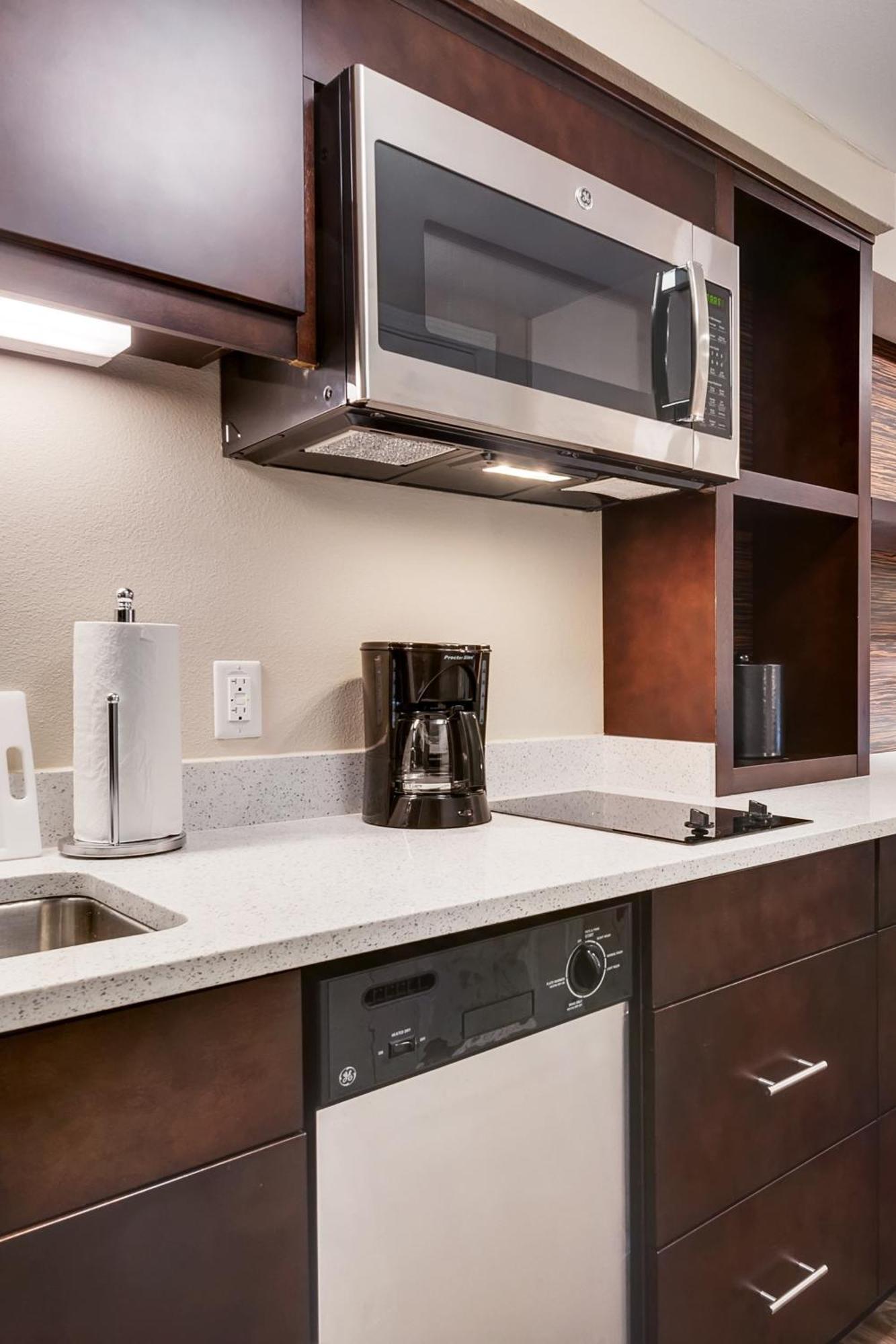 Towneplace Suites By Marriott Grand Rapids Airport Southeast المظهر الخارجي الصورة